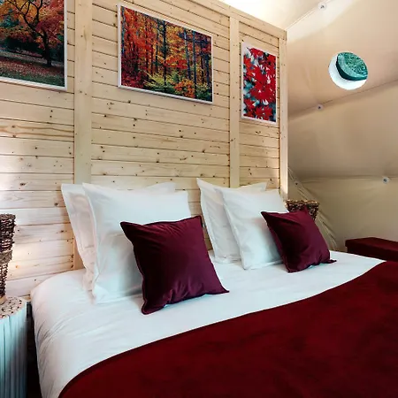 Les Geodes Du Domaine Jean Got, Proche De Saint Emilion Holiday home